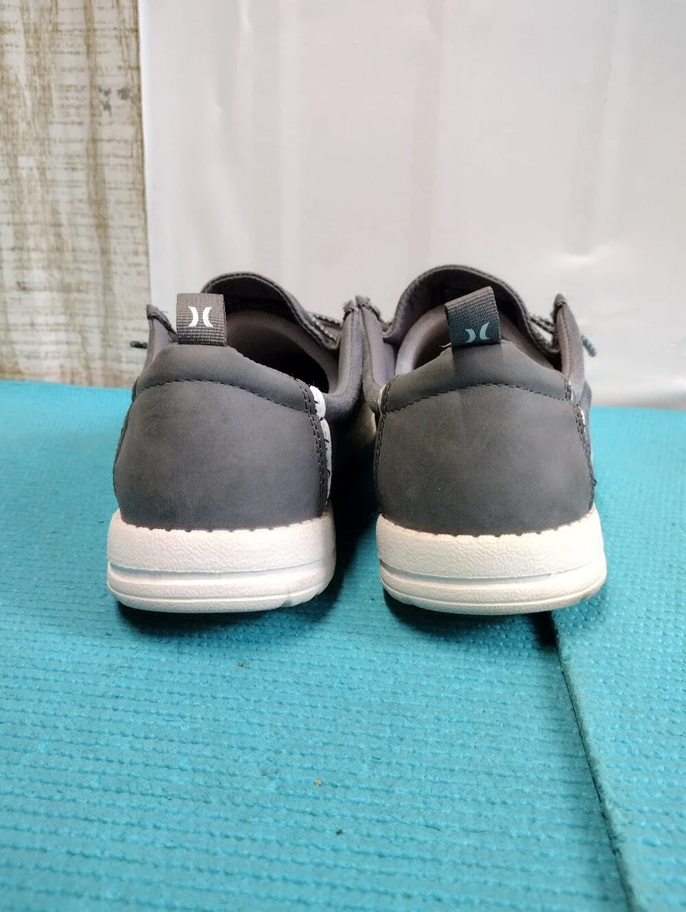 Hurley Men's Gray Canvas Slip On Loafers Shoes 10.5